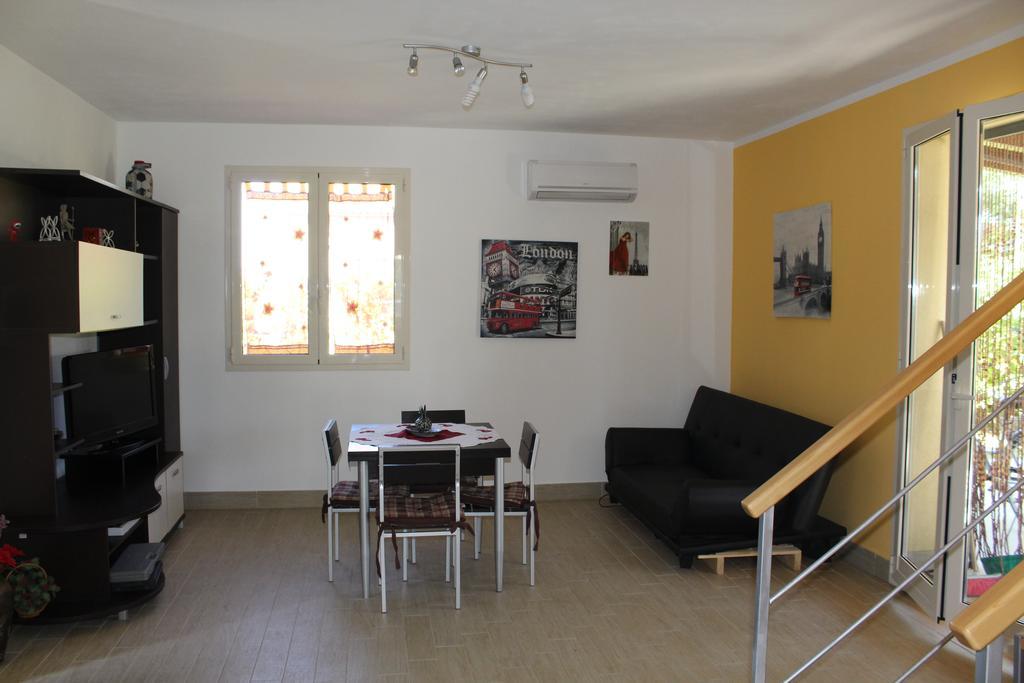 Casa Vacanze Roccella Beach Campofelice Di Roccella Exterior foto