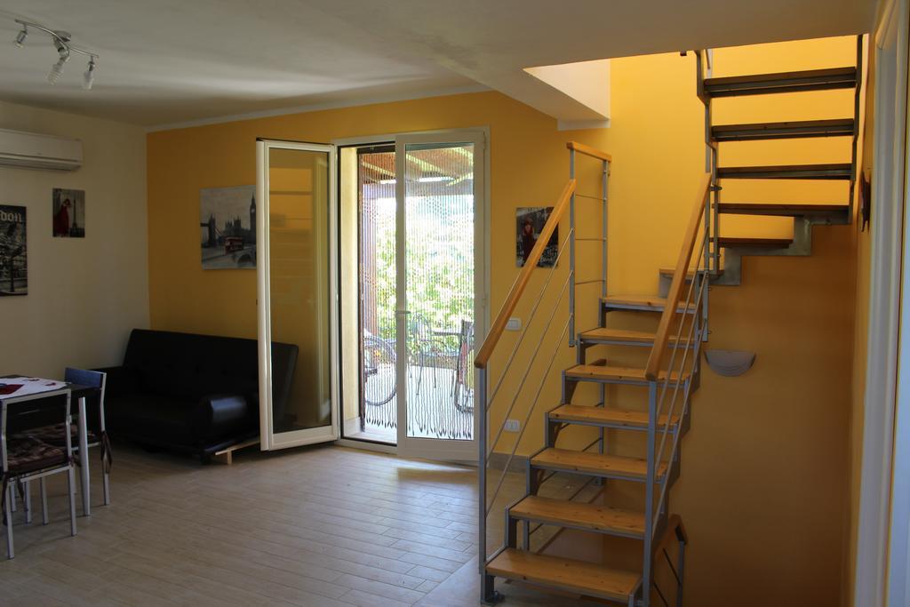Casa Vacanze Roccella Beach Campofelice Di Roccella Exterior foto